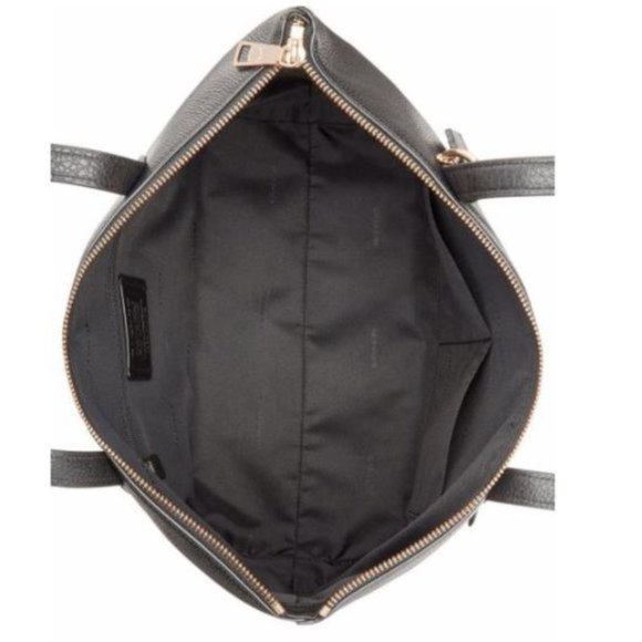 SOLD! Coach Taylor Tote in Metallic Pebble Leather - Picture 5 of 11